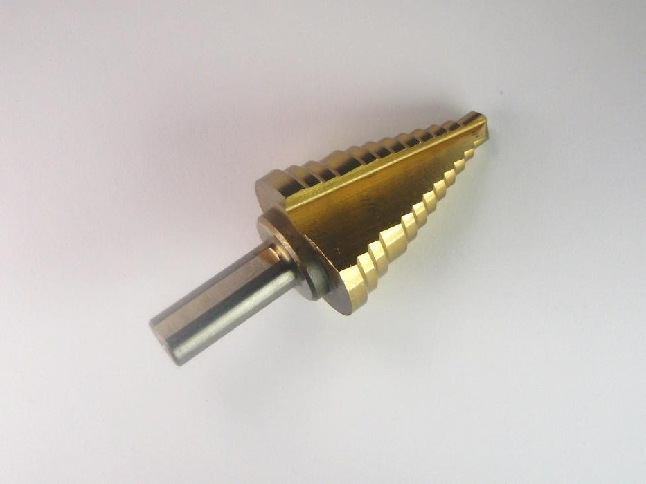 Uni-Bits (3 steps) Makes Holes: 1/4″, 7/8″, 1-1/8″